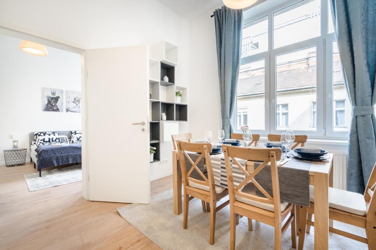 Bpr Blooming Design Home With A/C Budapest Kültér fotó