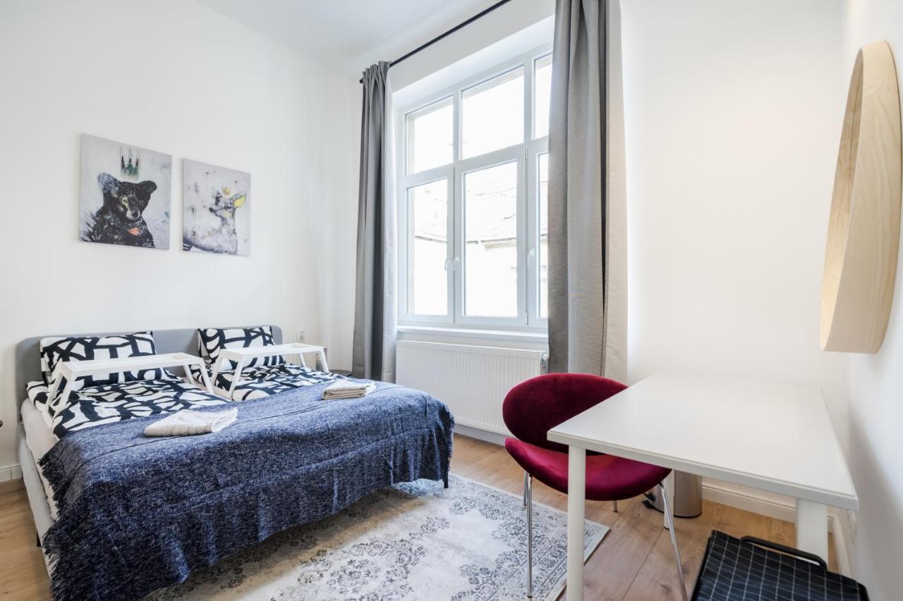 Bpr Blooming Design Home With A/C Budapest Kültér fotó